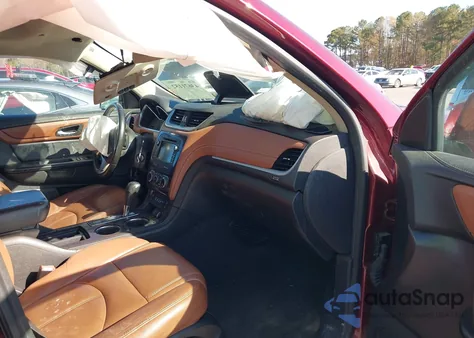 2017 Chevrolet Traverse 2Lt из США, поврежденный, VIN 1GNKRHKD4HJ276059